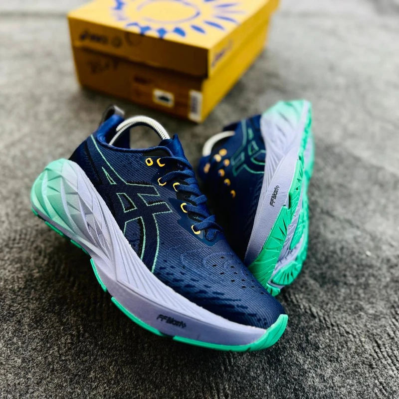 Asics NOVABLAST- 4