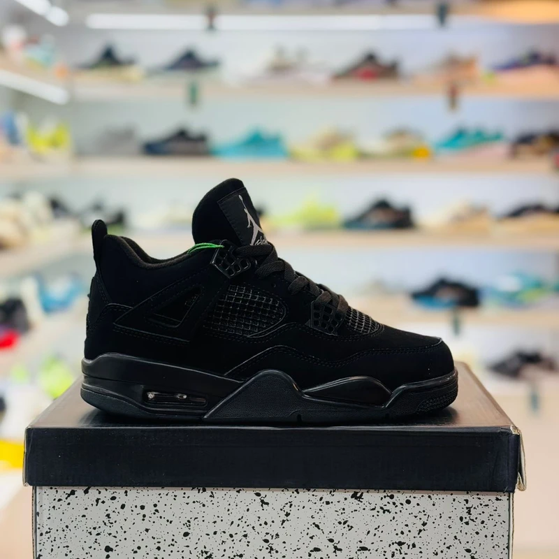 Jordan 4 Retro Black cat