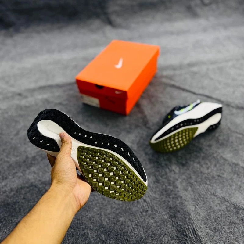 Nike Pegasus 41 Men's Road Running Shoes - Image 4