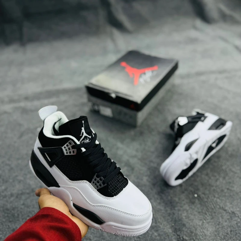 Jordan 4 retro GS Black White