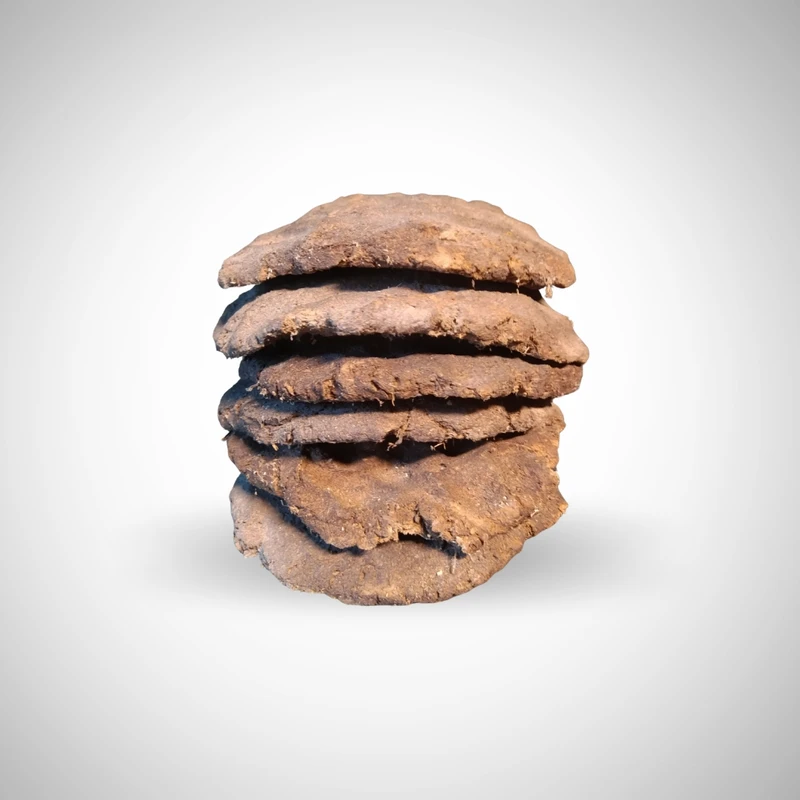 Old Cow Dung Cake  পুরাতন ঘুঁটে 1kg – অর্গানিক সার BD