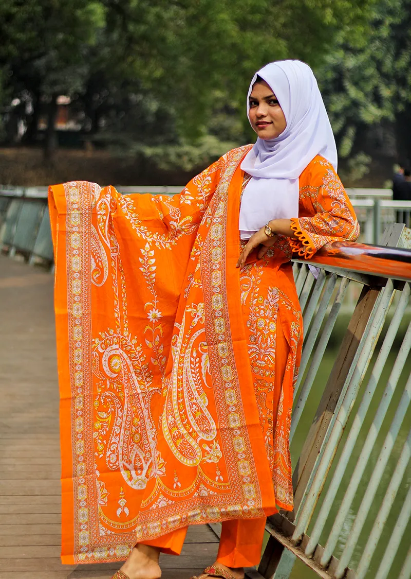 মালহার ডিজাইন প্রিমিয়াম কালামকারি – ঐতিহ্যের শৈল্পিক ছোঁয়া