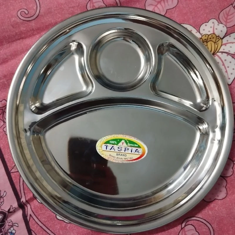 Divided Plate 4 Section - Round 4 Compartment Stainless Steel Plate - Image 3