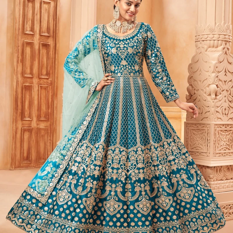 রেডিমেড এমব্রয়ডারি পার্টি ড্রেস - Image 4