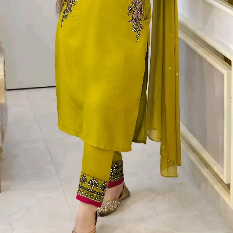 Sequence Embroidery Three Piece - Image 3