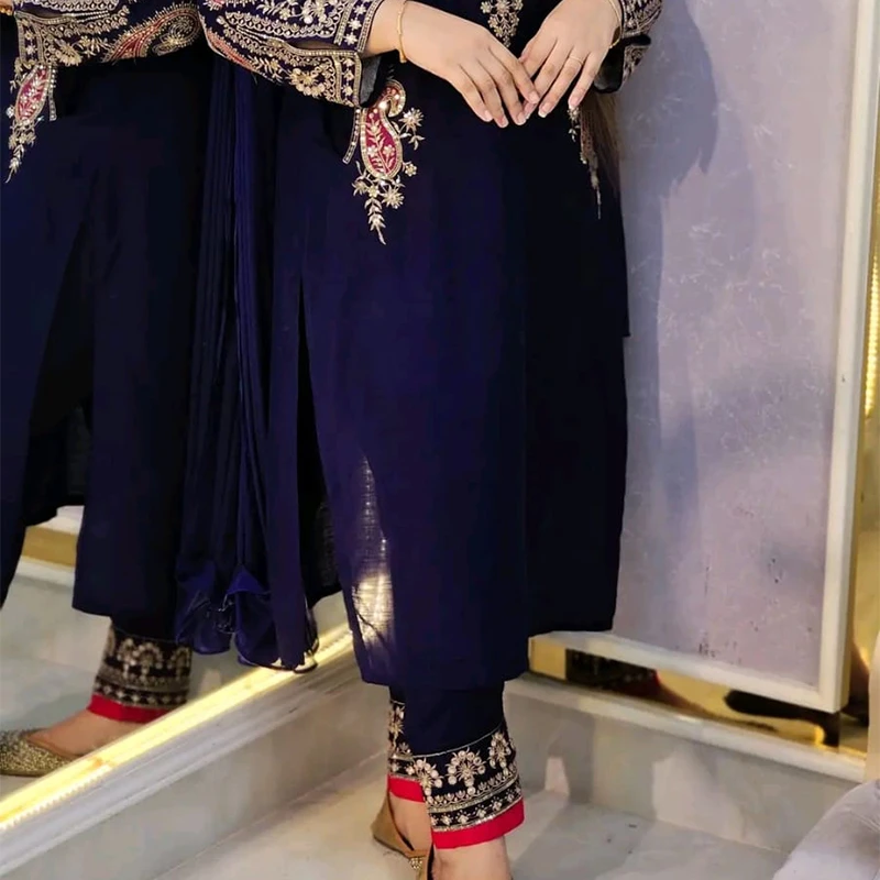 Sequence Embroidery Three Piece - Image 4