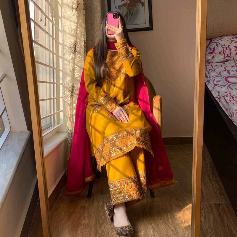 Sequence Embroidery Three Piece