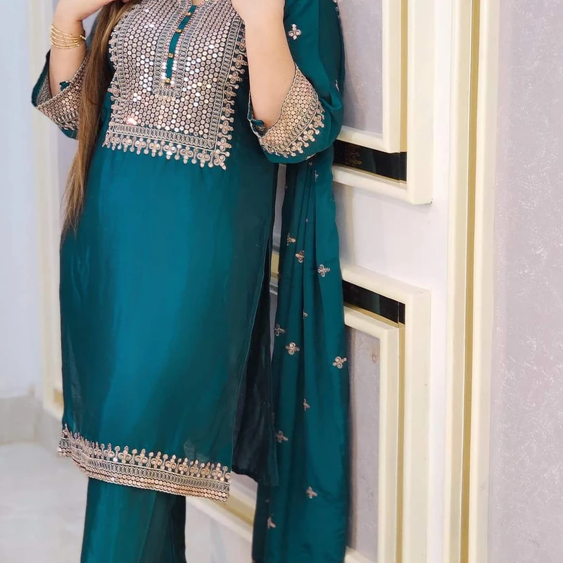 পাকিস্তানি ক্রেপ চিনুন থ্রি পিস