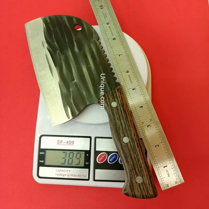 Professional Japanese Kitchen Knife – Damascus Steel with Wooden Handle