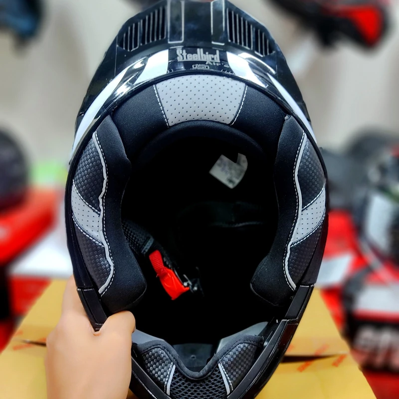 𝐒𝐭𝐞𝐞𝐥𝐛𝐢𝐫𝐝 𝐀𝐢𝐫 𝐒𝐁𝐀-𝟐𝟎 𝗦𝗛𝗜𝗘𝗟𝗗 𝗫 𝐌𝐨𝐝𝐮𝐥𝐚𝐫 𝐅𝐮𝐥𝐥 𝐅𝐚𝐜𝐞 𝐇𝐞𝐥𝐦𝐞𝐭 – Glossy Black/Grey, ISI Certified Free clear Visor with Inner Sunshield - Image 4