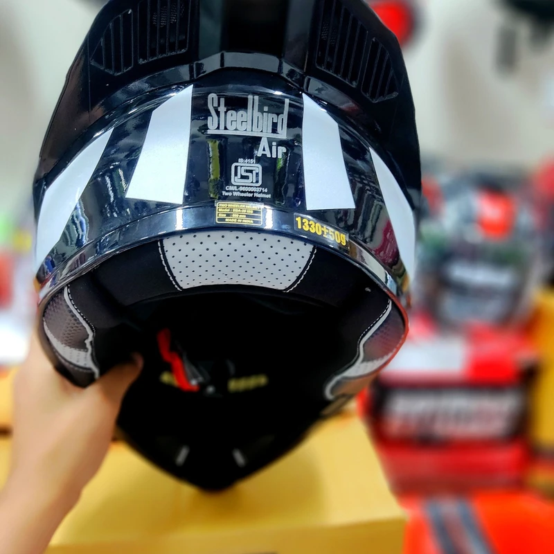 𝐒𝐭𝐞𝐞𝐥𝐛𝐢𝐫𝐝 𝐀𝐢𝐫 𝐒𝐁𝐀-𝟐𝟎 𝗦𝗛𝗜𝗘𝗟𝗗 𝗫 𝐌𝐨𝐝𝐮𝐥𝐚𝐫 𝐅𝐮𝐥𝐥 𝐅𝐚𝐜𝐞 𝐇𝐞𝐥𝐦𝐞𝐭 – Glossy Black/Grey, ISI Certified Free clear Visor with Inner Sunshield - Image 5