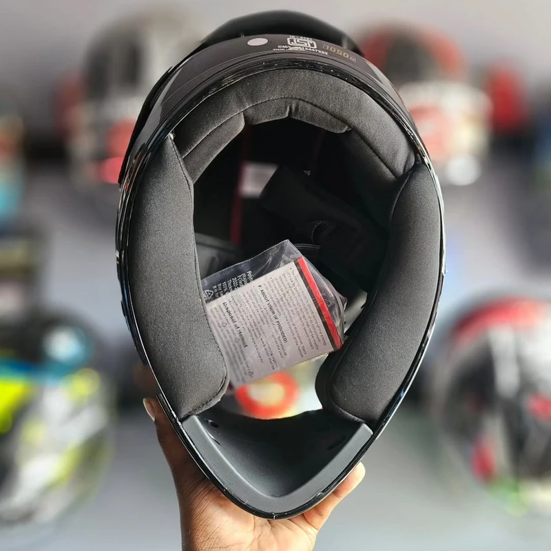 Studds Raider glossy black Full face light weight helmet with Spoiler - Image 9