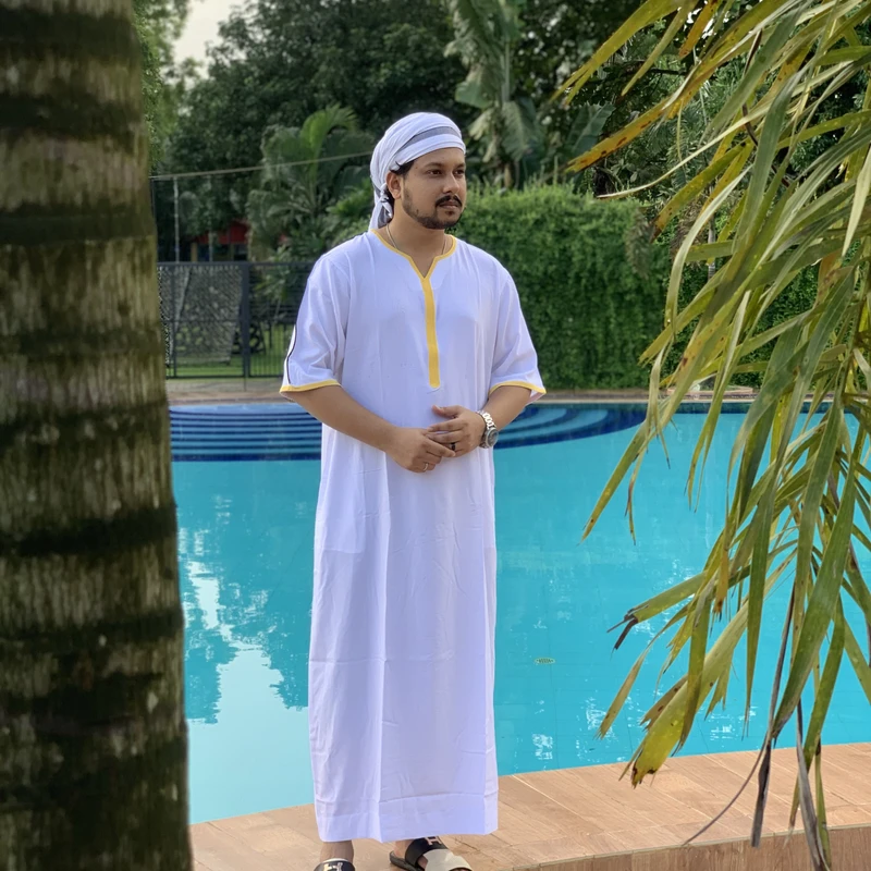 Arabic White Thobe – Pure Elegance