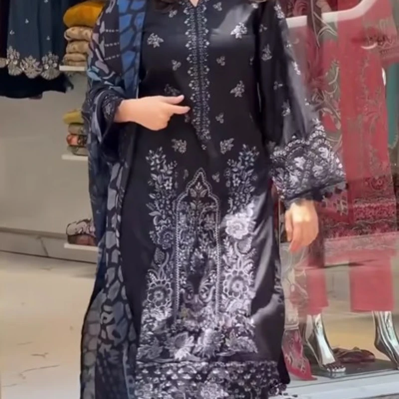 Cotton Three-Piece with 5-Haat Orna |