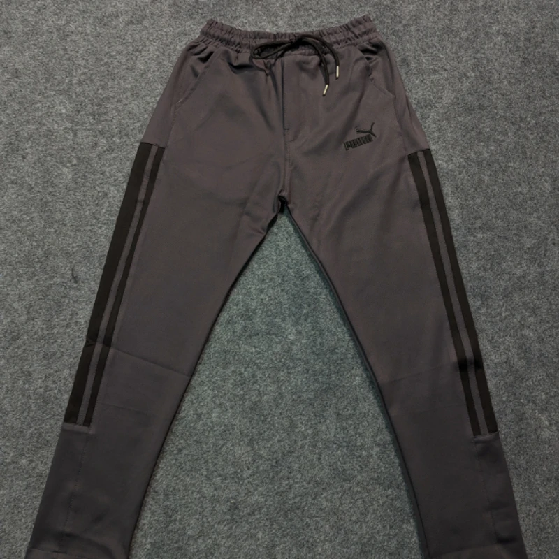 Men’s Relaxed Fit joggers in chai color - Thumbnail 3