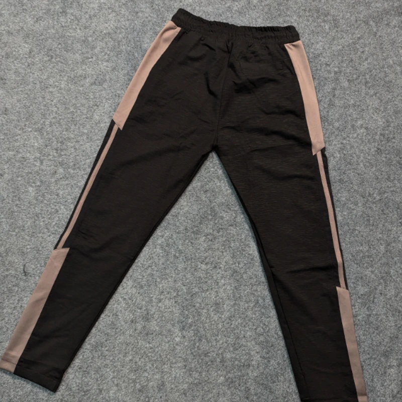 Men’s Relaxed Fit joggers in Black & Cream - Thumbnail 5