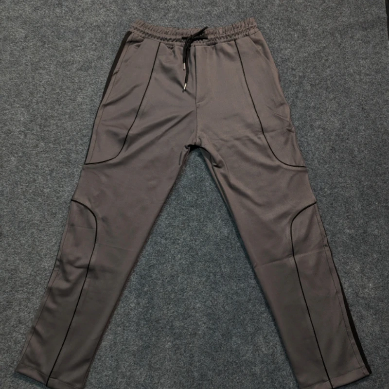 Men’s Relaxed Fit joggers in Silver Warm - Thumbnail 3