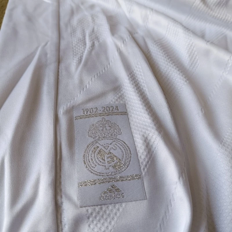 REAL-MADRID-HOME-KIT-2017/2018 - Image 6