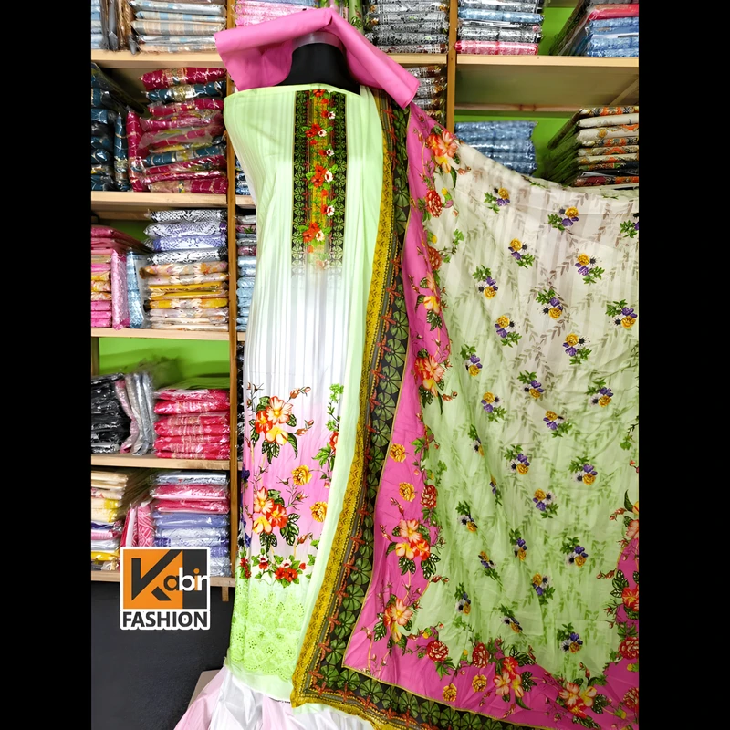 🔥আকর্ষণীয় ডিজিটাল প্রিন্টের সাথে আকর্ষণীয়  চিকেন কারি বোরিং করা ড্রেস