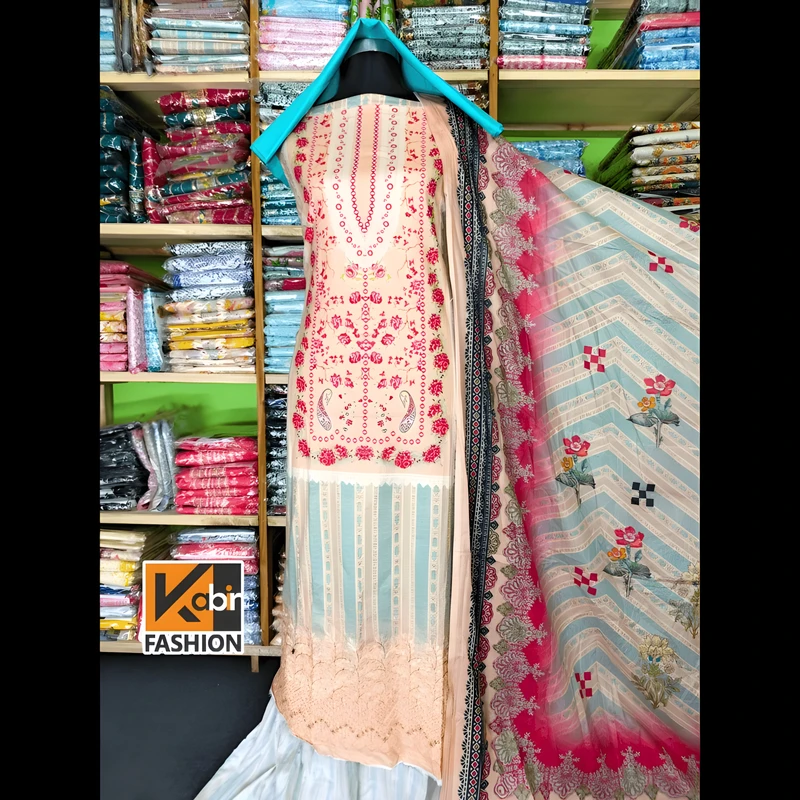 🔥আকর্ষণীয় ডিজিটাল প্রিন্টের সাথে আকর্ষণীয়  চিকেন কারি বোরিং করা ড্রেস