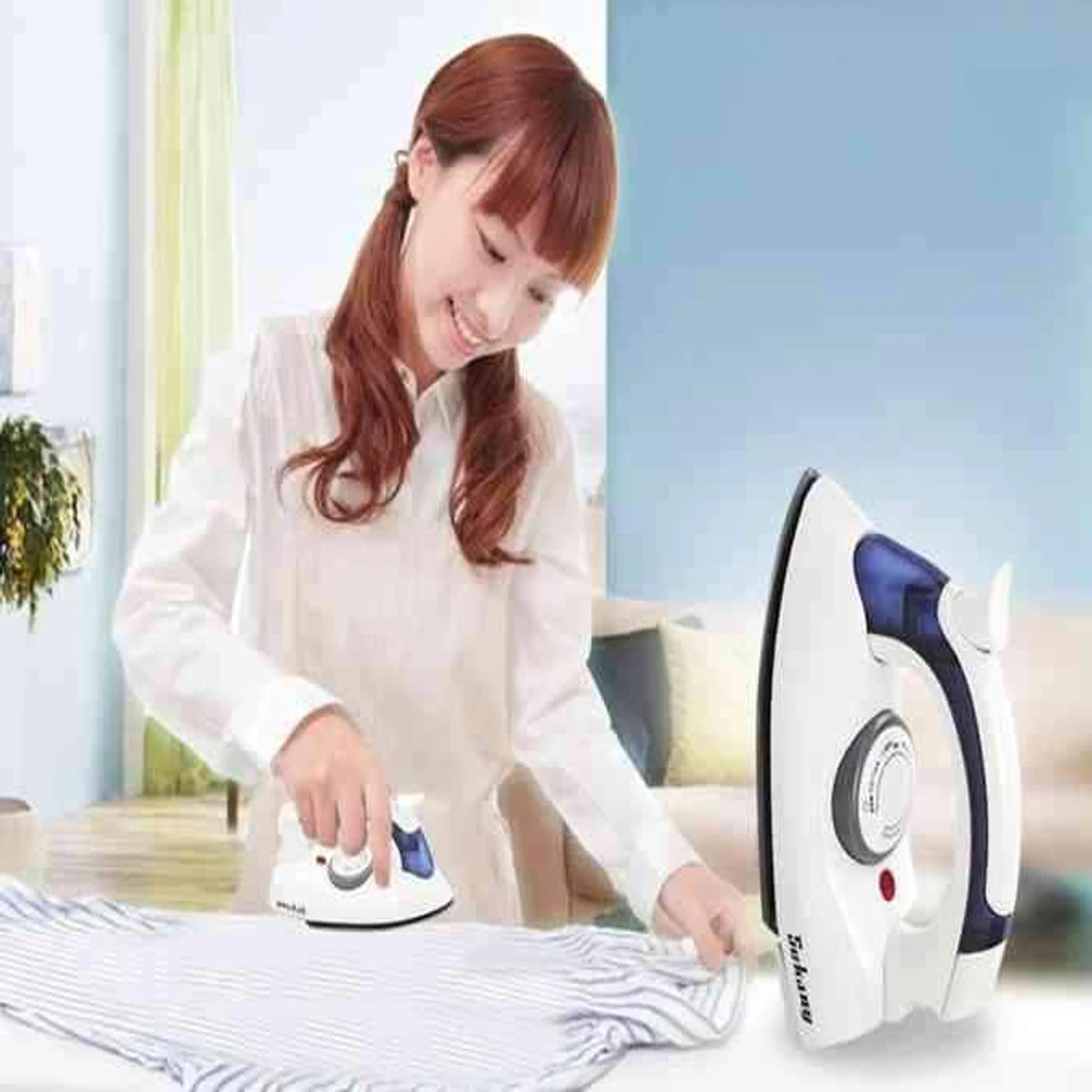 Folding Travel Iron - Thumbnail 3