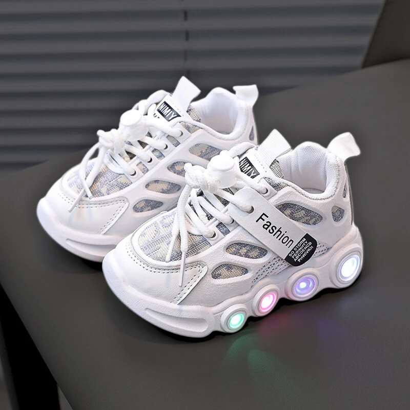 Kids Sneaker Led Lights Boys and Girls Non Slip Running Casual Shoes pure white