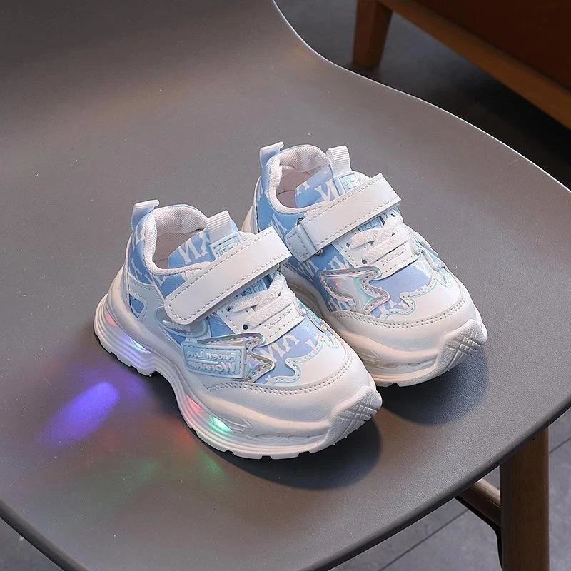 Girls Boys Sneakers LED Light Up Shoes Soft Sole Non-Slip Sneakers Shoes Outdoor for Toddler/Little Kid/Big Kid