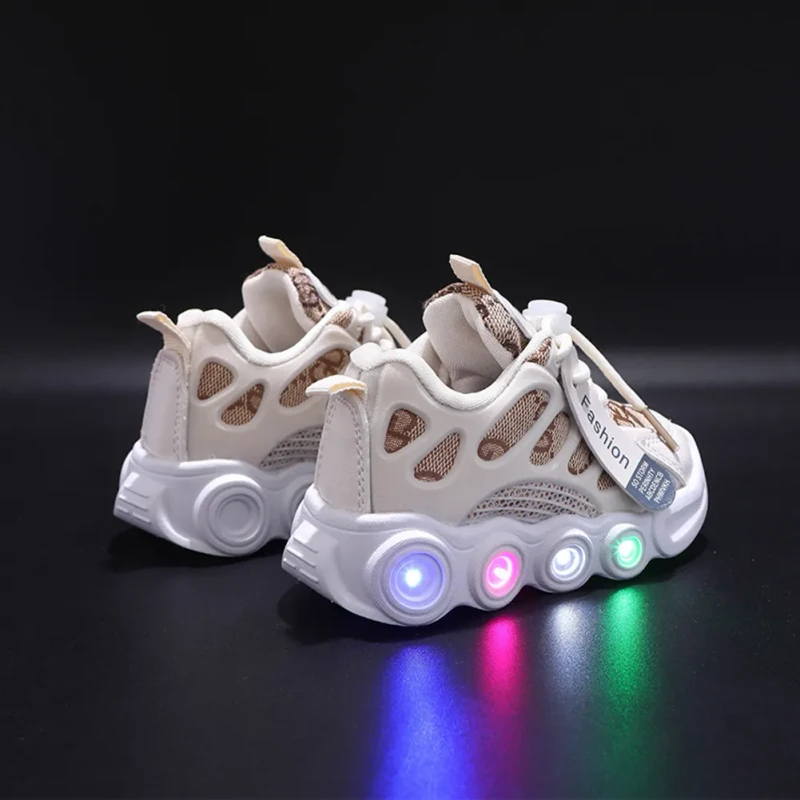 Kids Sneaker Led Lights Boys and Girls Non Slip Running Casual Shoes off white