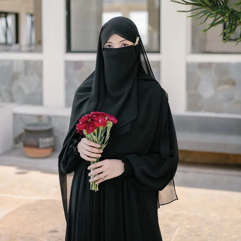 তিন লেয়ার কুচি বোরকা