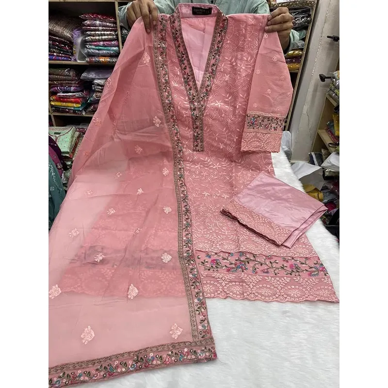 আগা নুর - Agha Noor Premium Embroidered Cotton 3-Piece