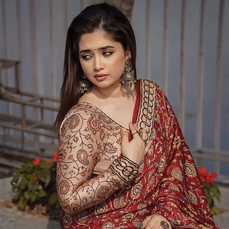 প্রিমিয়াম চান্দেরি সিল্ক শাড়ি + ব্লাউজ পিস - Image 5