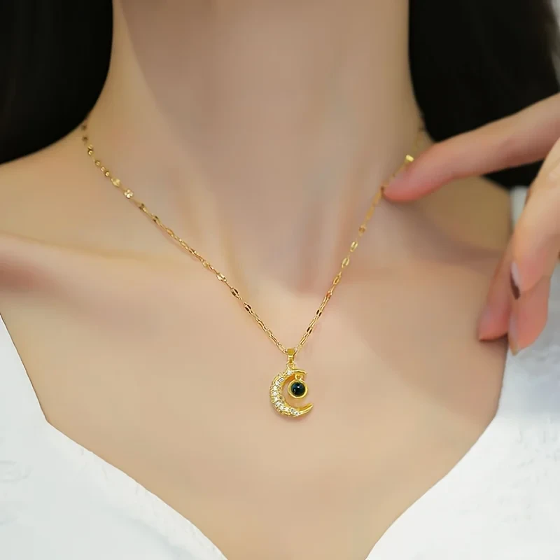 Women moon Necklace Korean Style Exquisite Fashion