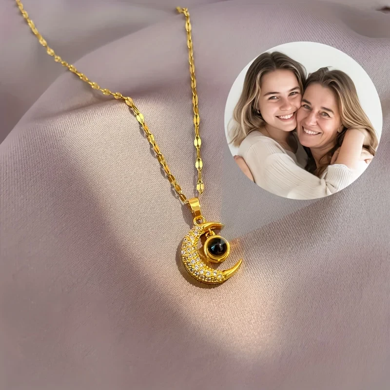 Women moon Necklace Korean Style Exquisite Fashion - Image 4