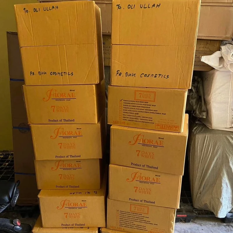 Fiorae 7 Days Papaya & Gluta Plus Kojic Whitening Soap 165g - Image 5