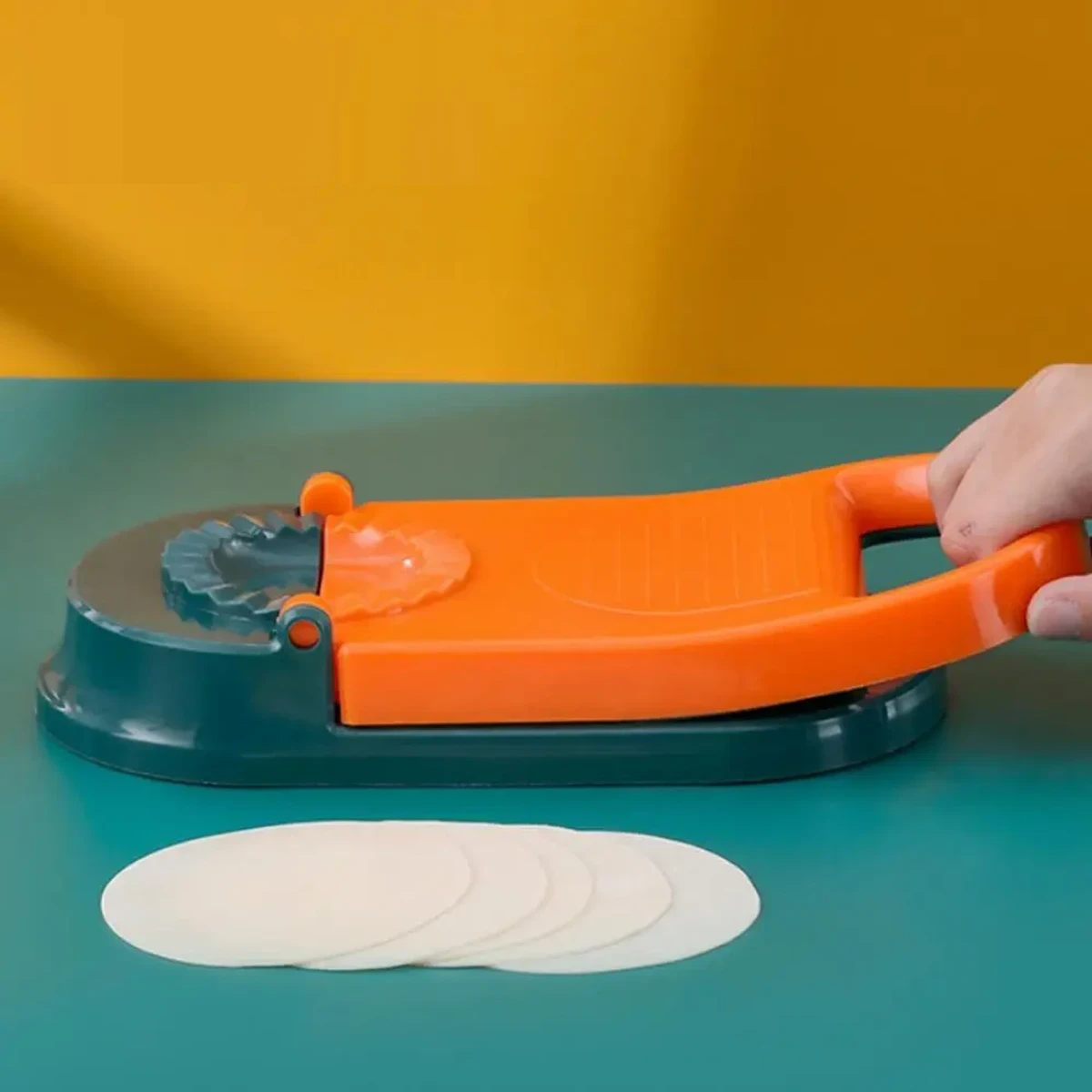 2 IN 1 DUMPLING MOULD - Image 8