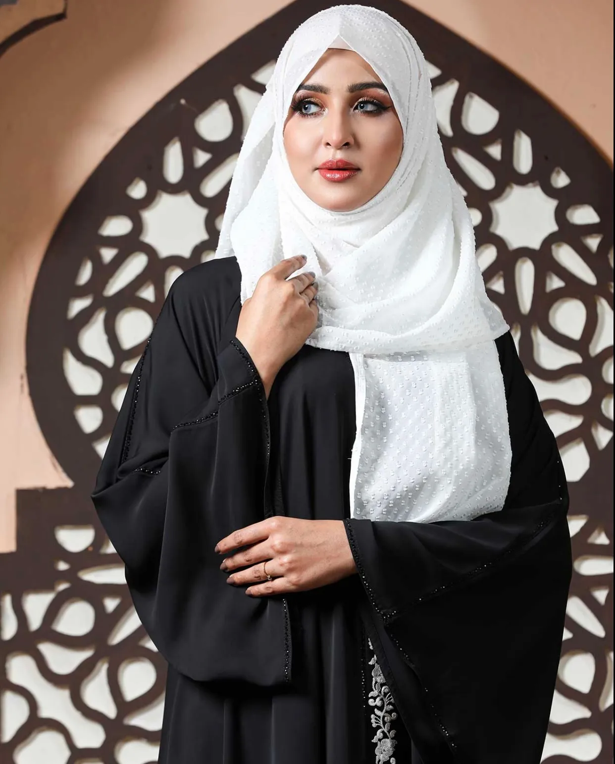 Elegant Black Borka – Dubai Cherry Fabric | Najsha - Image 3