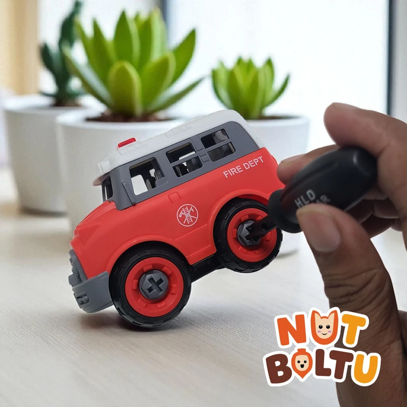 DIY Assembled Traffic Vehicles Set  4 in 1 Educational Buildable Toy for Kids (3+)