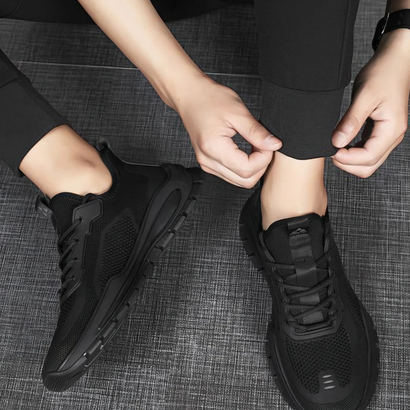 Men's Breathable Running Shoe in black - Image 4