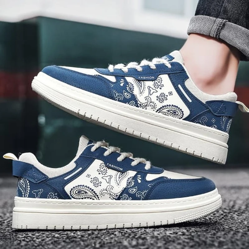 Lightweight Casual Shoe