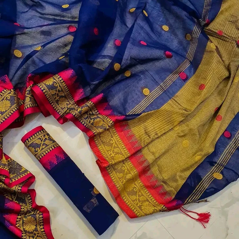 পিওর আড়ং কটন নকশী পাইর শাড়ী