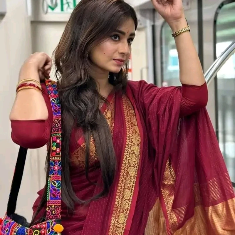 পিওর আড়ং কটন নকশী পাইর শাড়ি