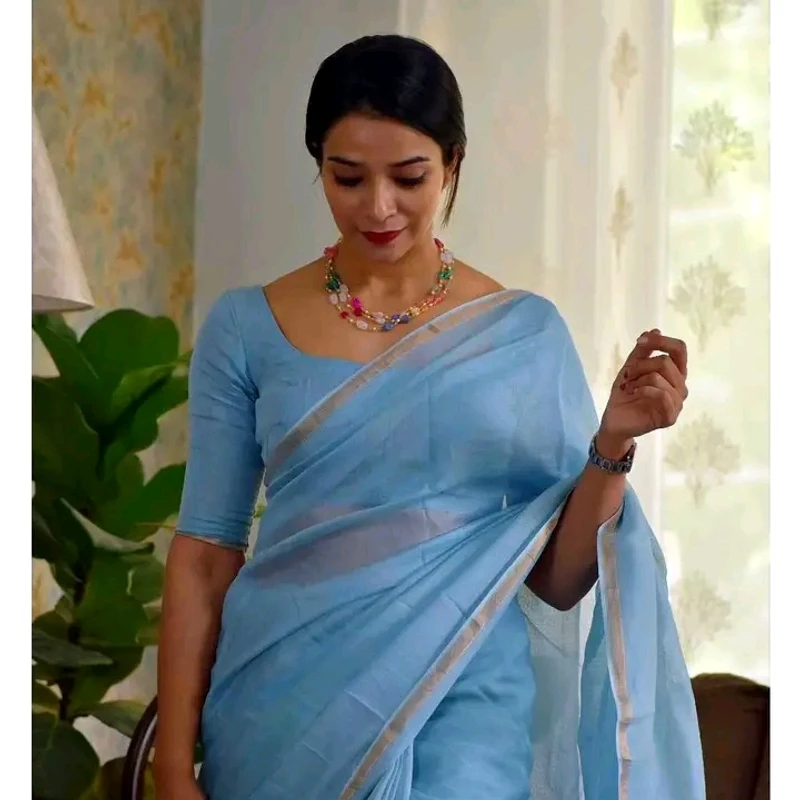 💙 স্কাই ব্লু ইন্ডিয়ান কোটা শাড়ি – হালকা, আরামদায়ক ও ট্রেন্ডি! মাত্র ১৬০০ টাকায়!