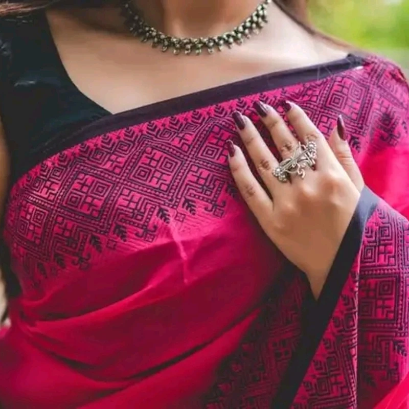 পিওর আড়ং কটন নকশী পাইর শাড়ি