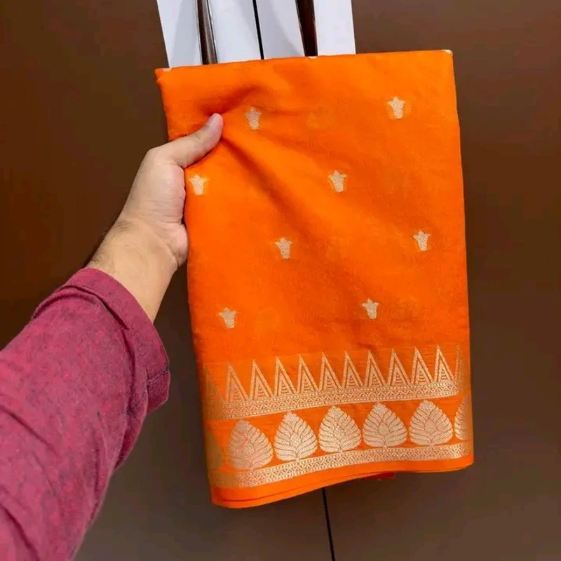 ঈদ স্পেশাল কমলা ডিজাইনার ব্রাইডাল শাড়ি – অরেঞ্জ কঁথা ডিজাইন শাড়ি - Image 4