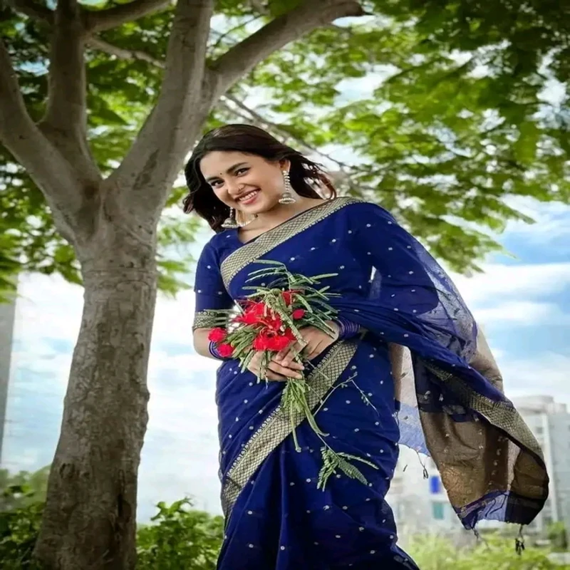 পিওর আড়ংয়ের কটন নকশি পাড় শাড়ি - Image 3