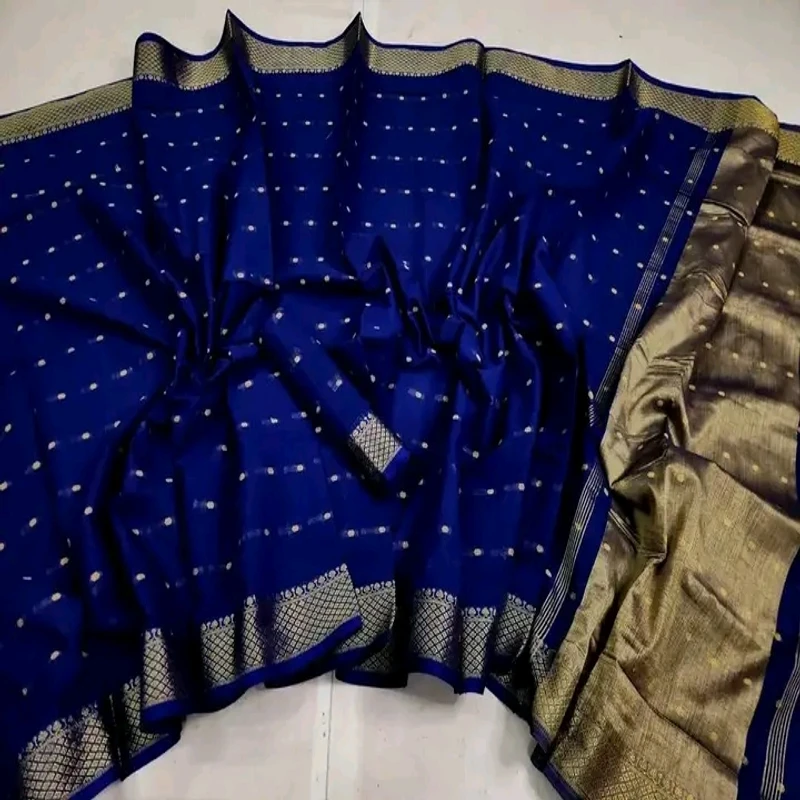 পিওর আড়ংয়ের কটন নকশি পাড় শাড়ি - Image 6