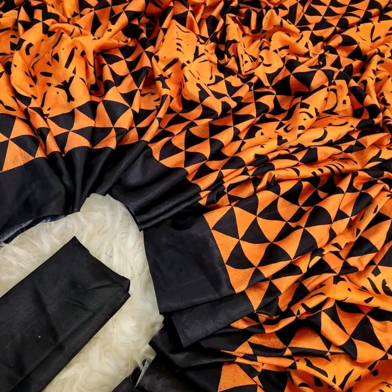 ভাইরাল স্লিক বাটিক শাড়ি | ফ্যাশনেবল ডিজাইন | মাত্র ৭০০ টাকা - Ranashopbd - Image 4