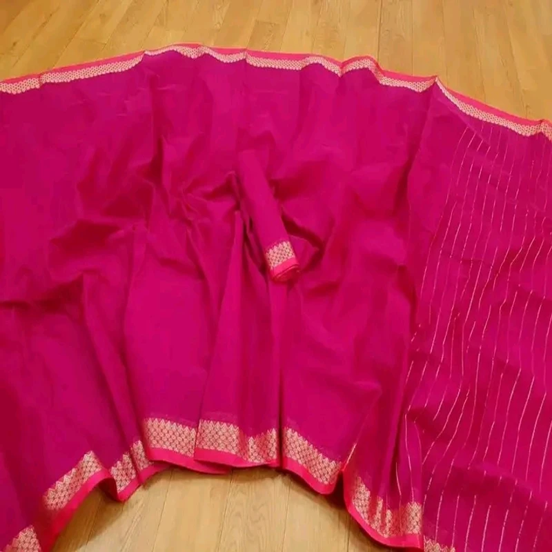 গোলাপি রঙের আরামদায়ক আধুনিক হাফ সিল্ক শাড়ি - Image 3