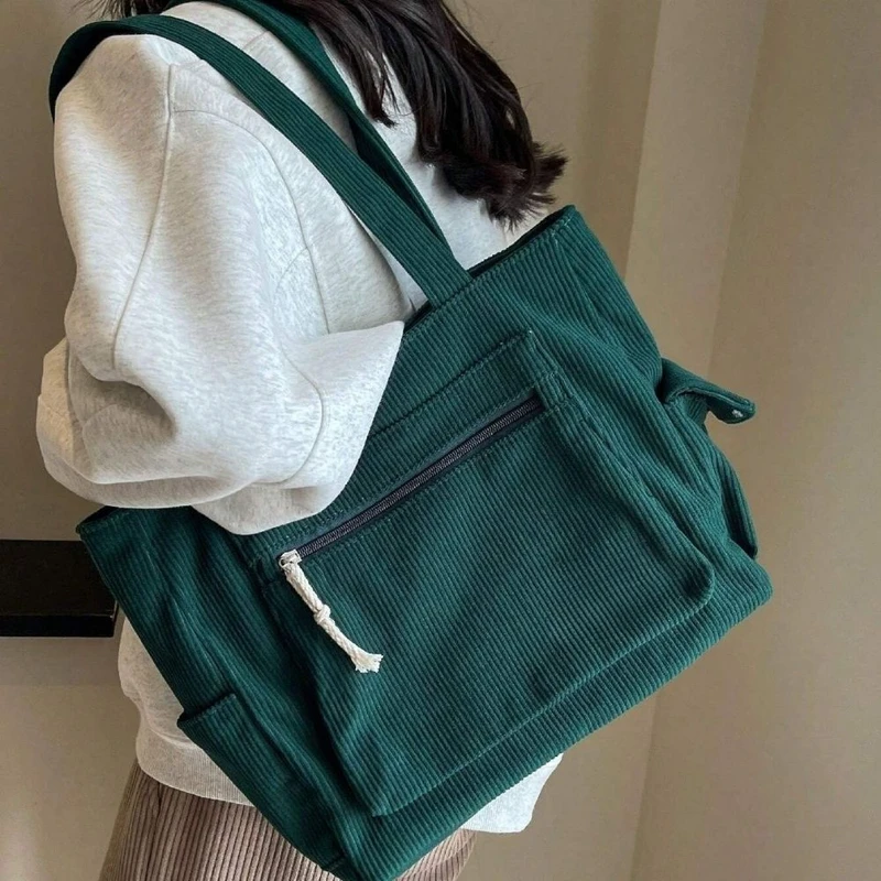 Lightweight Stylish Perfect for Everyday Shoulder Bag