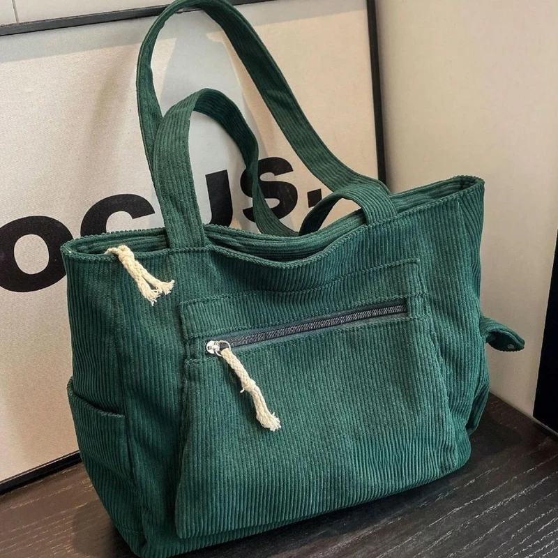 Lightweight Stylish Perfect for Everyday Shoulder Bag